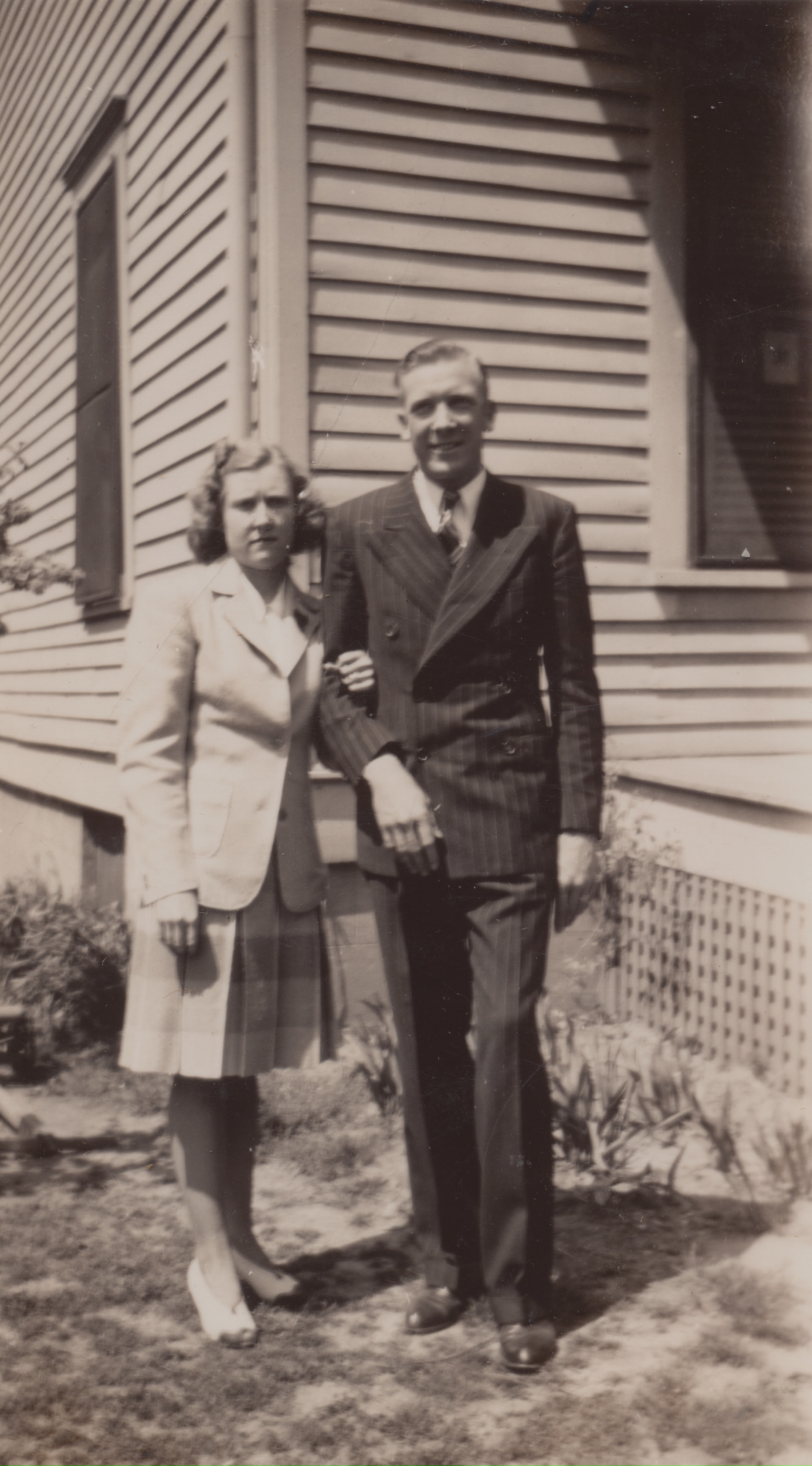  Frieda and Francis - Easter - April 1942 